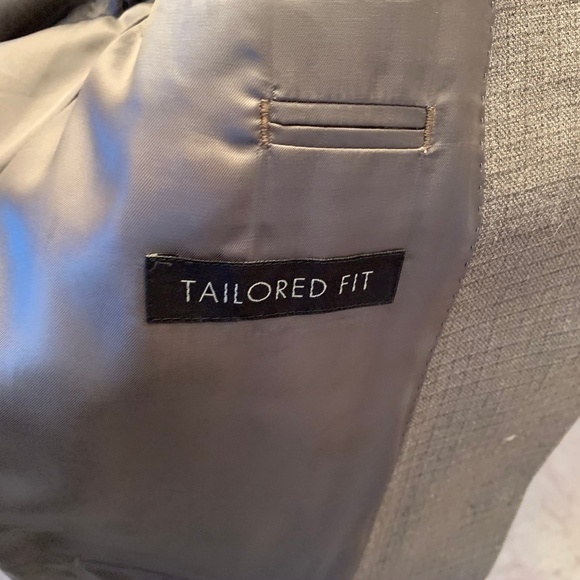 Jos A Bank Signature Collection Tailored Fit Grey - Picture 6 of 7